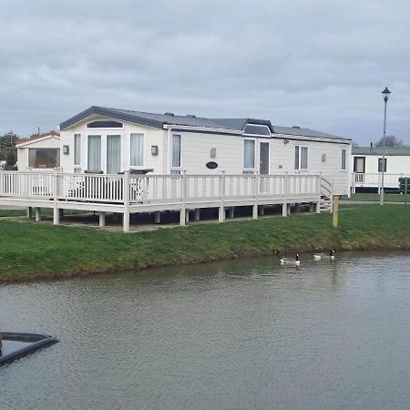 Hotel 6 Berth Deluxe Ml7 On The Golden Palm à Chapel St. Leonards Extérieur photo